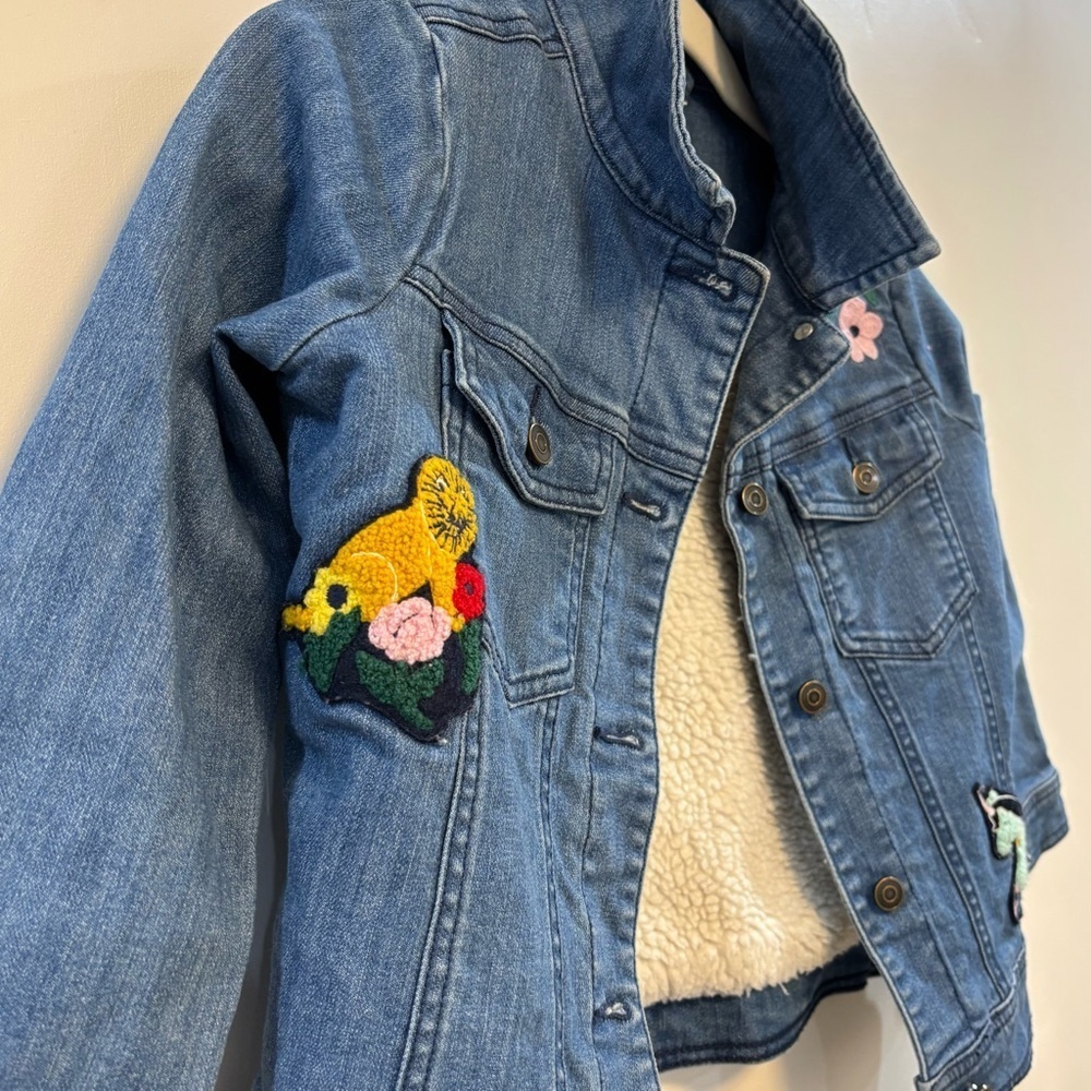 HANNA ANDERSON denim jacket embroidered and patches w sherpa lining - Picture 2 of 4